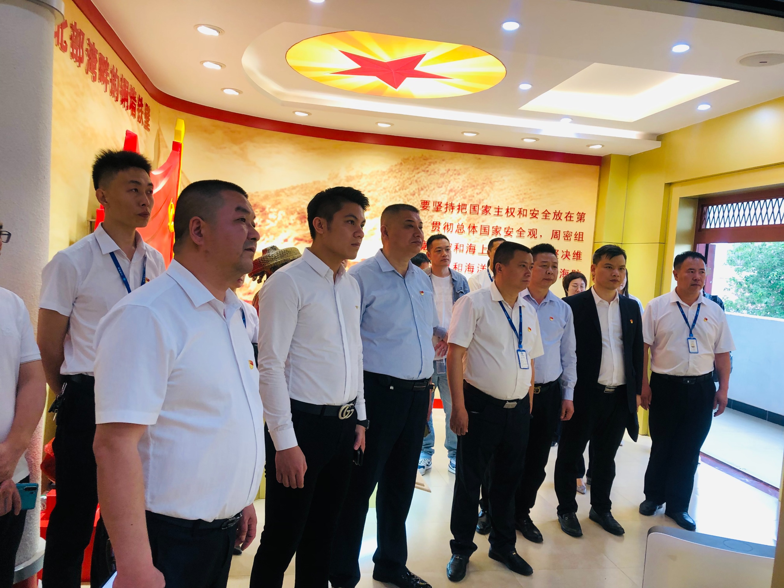 图片关键词